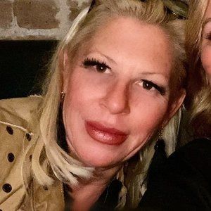 Meet your Posher, Adrienne